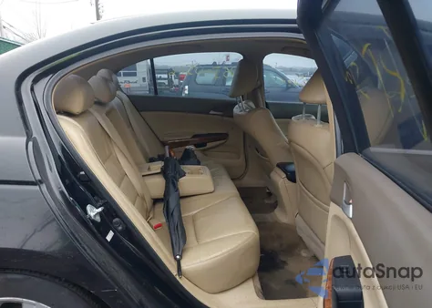 2009 Honda Accord 2.4 Ex-L from USA, damaged, VIN 1HGCP26869A162032